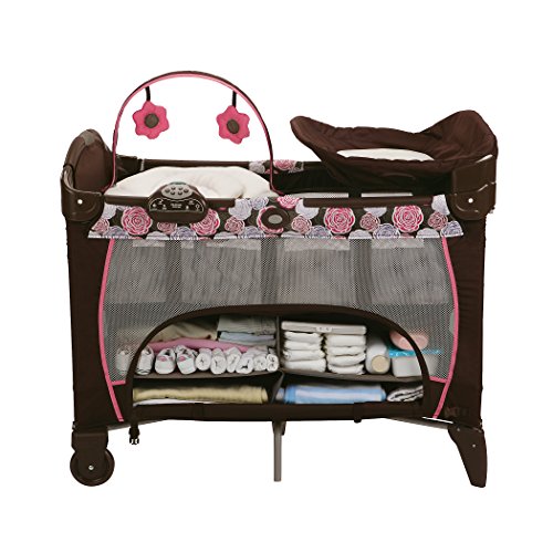 NEW Graco Pack 'n Play Playard with Newborn Napper Station DLX Chelle