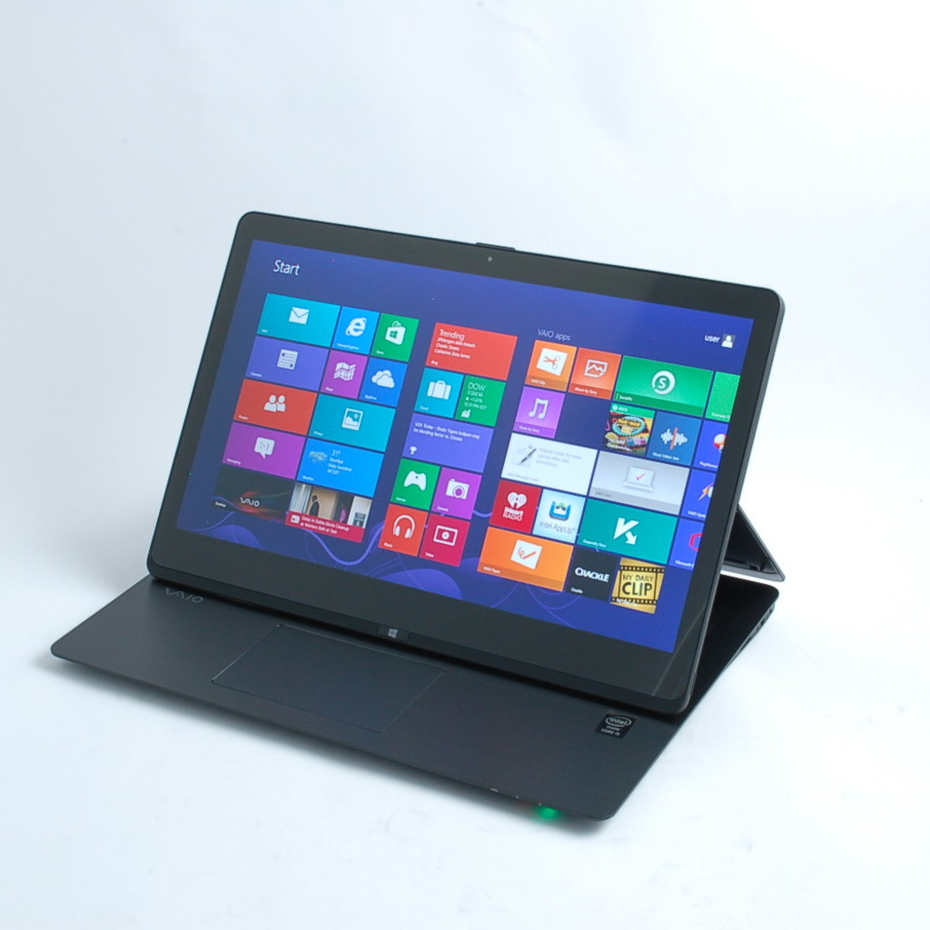 Sony VAIO Flip 14" Touchscreen Laptop i5 8GB 500GB Windows 8